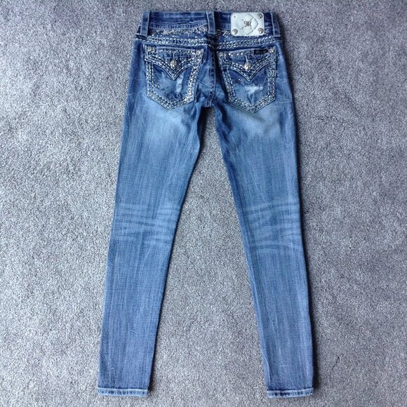 ⭐MISS ME “SIGNATURE SKINNY” DENIM JEANS in Medium Wash, size 25⭐ - Picture 4 of 9